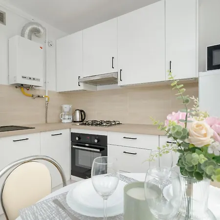 Apartmán Comfortable With Balcony In By Rent Like Krakov